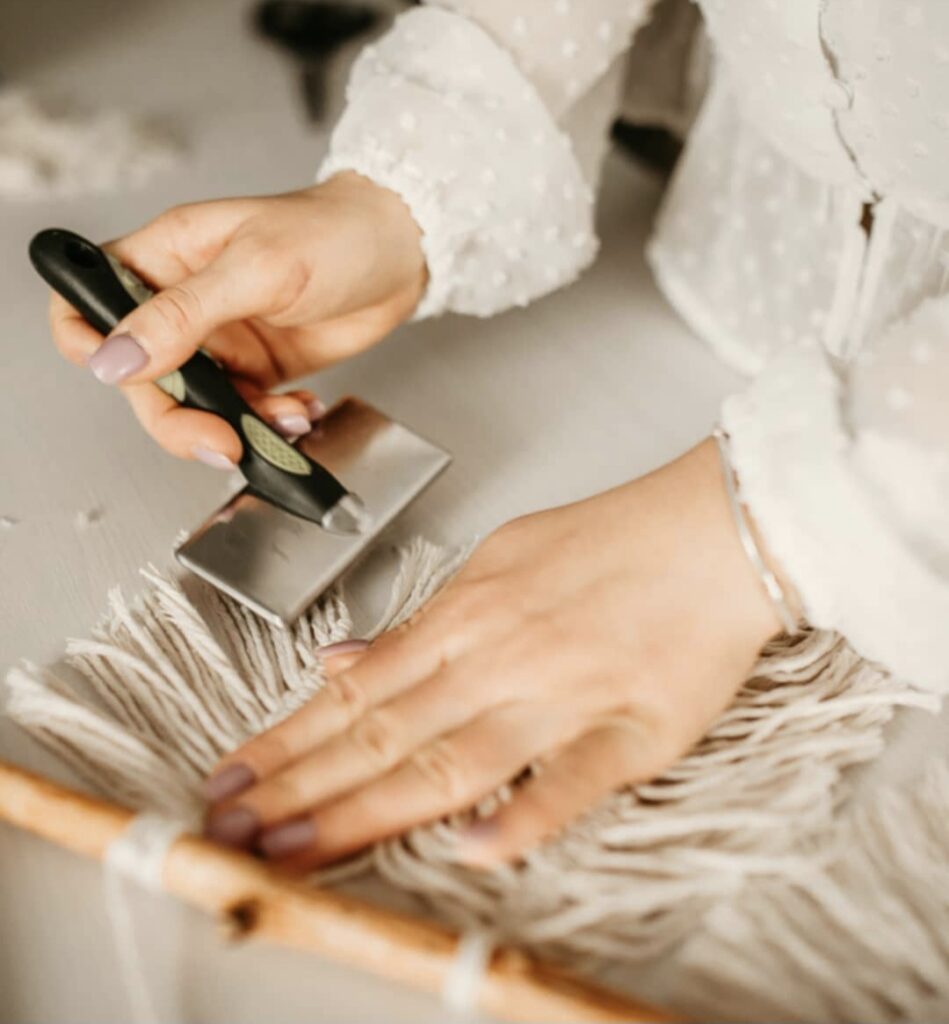 Proces tworzenia dekoracji ze sznurka