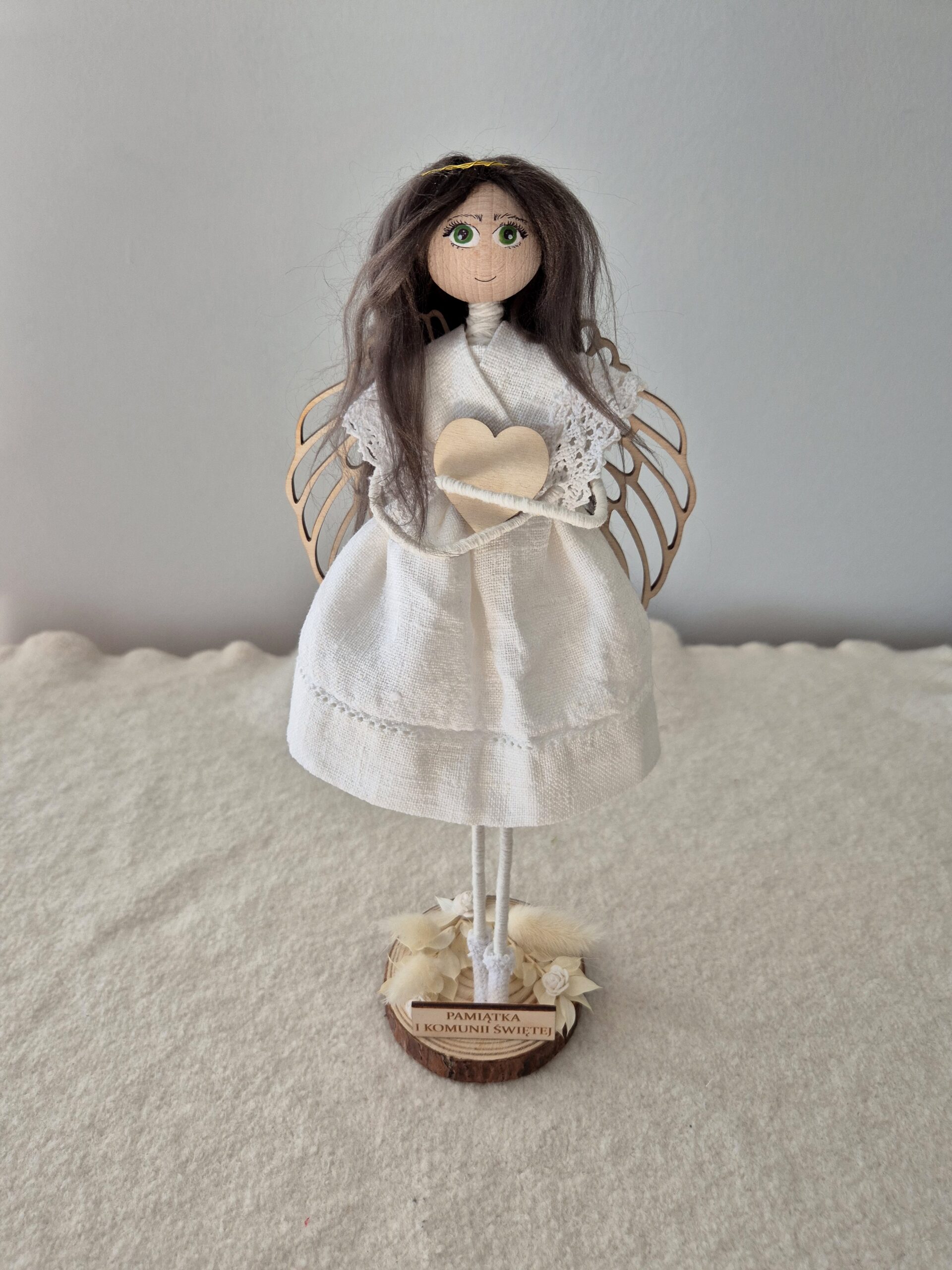 Stojący anioł stróż na Pierwszą Komunię Świętą