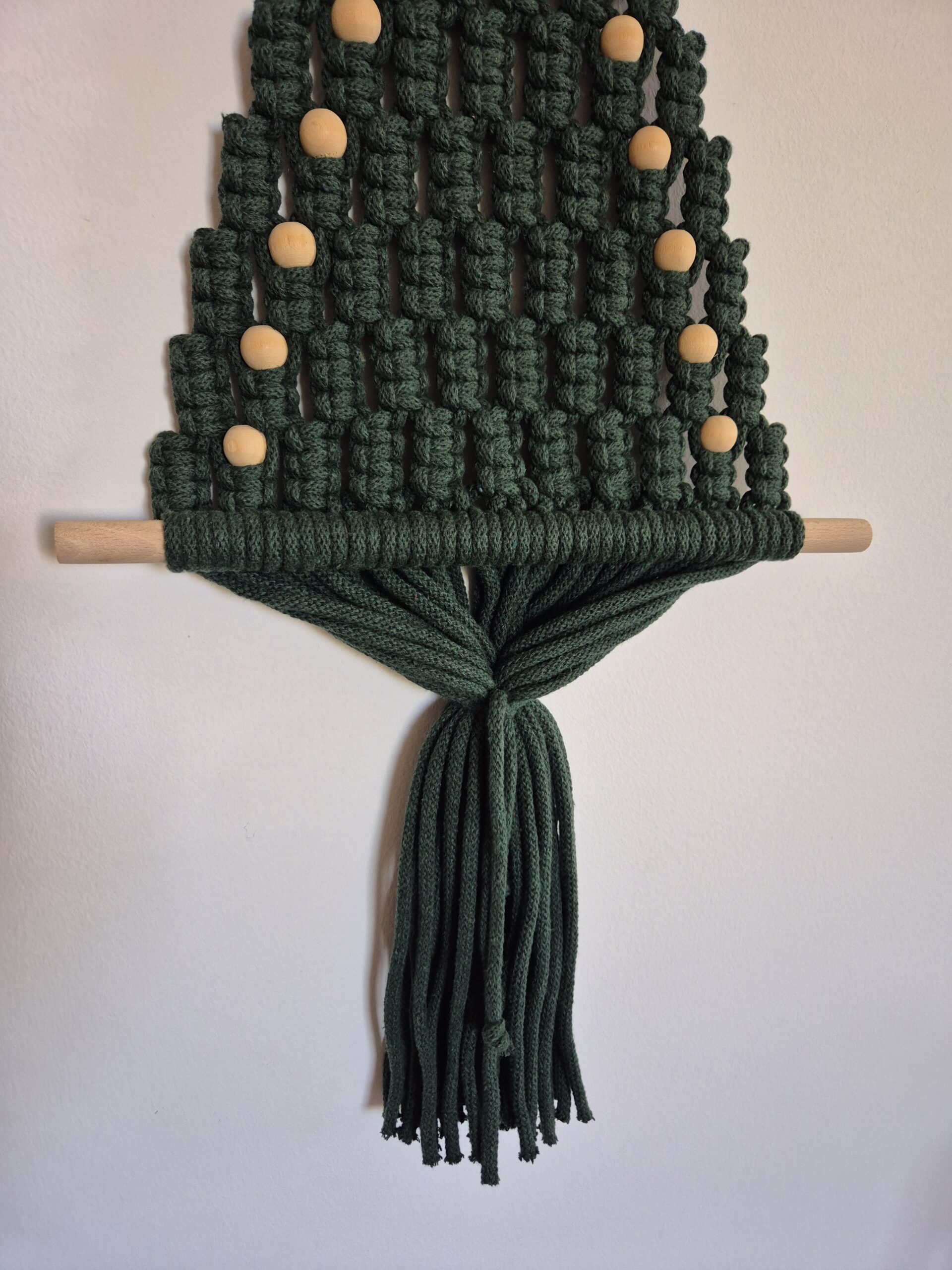 Duża choinka na święta ze sznurka - dolna część.