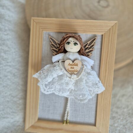 Aniołek na szczęście dla dziecka.