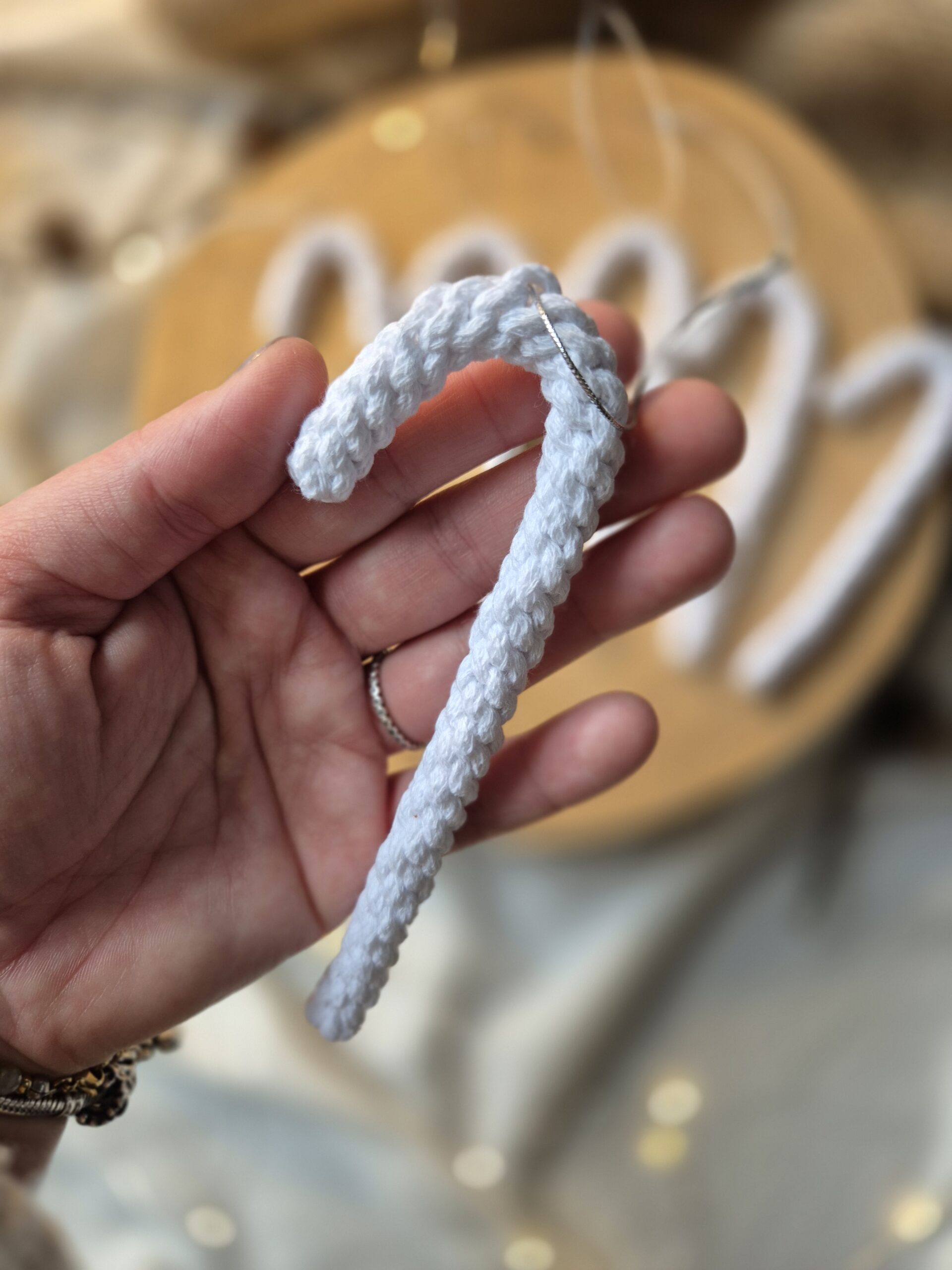 Ozdoby na choinkę w bieli